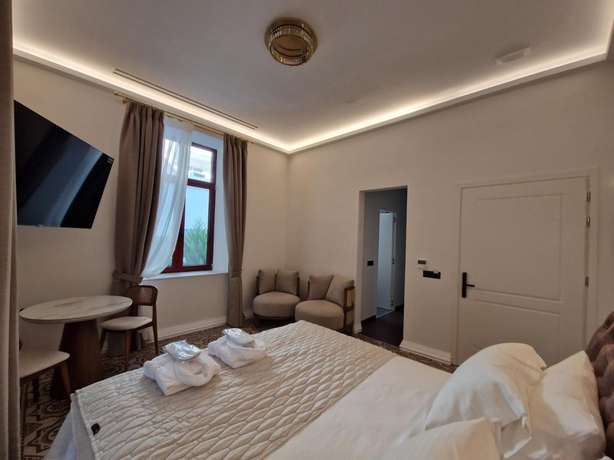 Jensen Luxury Suites Rhodes City Екстериор снимка