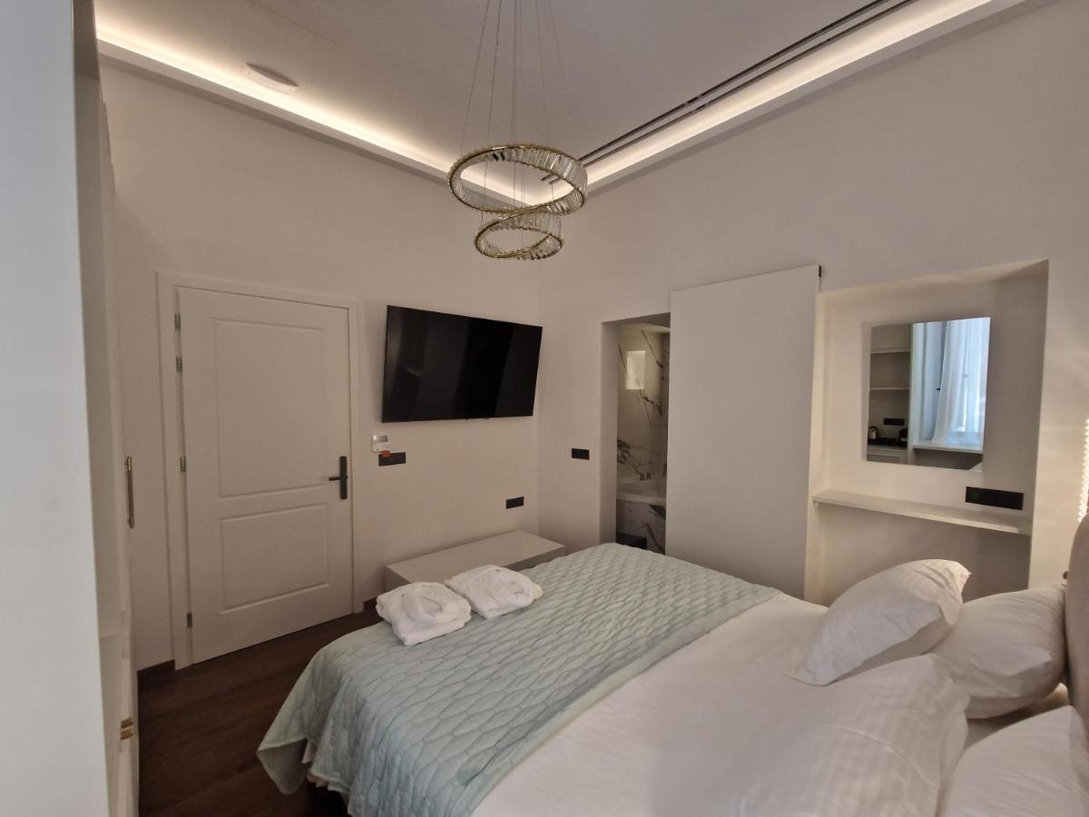 Jensen Luxury Suites Rhodes City Екстериор снимка